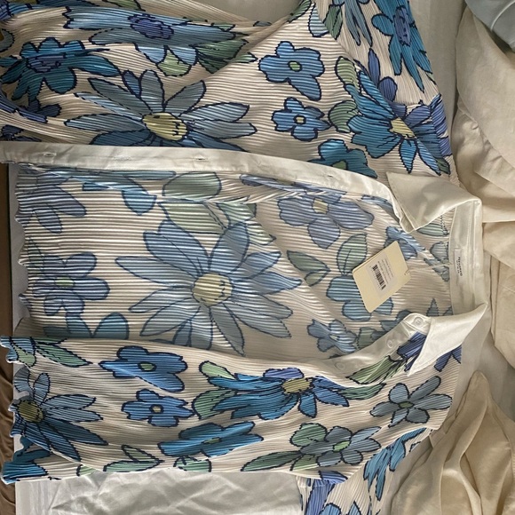 PEPPERMAYO change of pace shirt in blue blossom - Picture 3 of 3